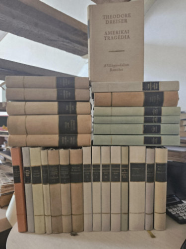 Theodore Dreiser, Jean De La Fontaine, Cao Hszüe-Csin, Heinrich Mann, Walter Scott, Emily Bronte, Fjodor Mihajlovics Dosztojevszkij, Aragon Louis, Mihail Solohov, Honoré de Balzac, Nathaniel Hawthorne, Emil Zola, Mihail Bulgakov, Ilf-Petrov, Victor Hugo, Alekszej Tolsztoj, Lion Feuchtwanger: 18db mű, 27 kötetben a Világirodalom remekei sorozatból, KÖNYVMENTŐ AJÁNLAT: Amerikai tragédia+ Effi Briest+ A vörös szoba álma+ IV. Henrik I-IV+ Ivanhoe+ Üvöltő szelek+  A bázeli harangok+ A csendes don I-IV+ Kurtizánok+ Elveszett illúziók antikvár