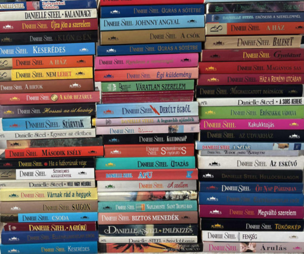 Danielle Steel, Nicole Hoyt: 71 db Danielle Steel romantikus kötet antikvár