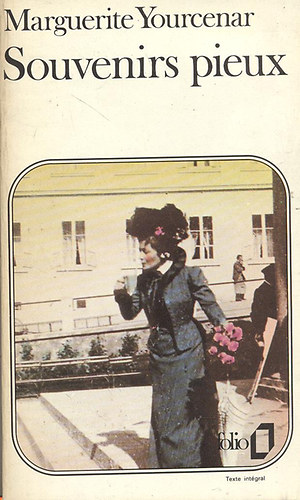 Marguarite Yourcenar: Souvenirs pieux antikvár