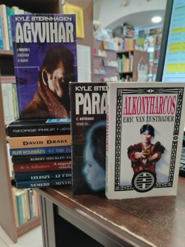 R. A. Salvatore, Nemere István, Kyle Sternhagen, Eric v. Lustbader, David Drake, George Philip, Robert Sheckley: KÖNYVMENTŐ AJÁNLAT, 10 db. Paranoia+ Alkonyharcos+ Agyvihar+ Jégodisszeia+ A tőr+ Elszakadás+ Zarándokút a Földre+ A negyedik mágia visszhangja+ Az utolsó csillaghajó+ Mintha ember lennél antikvár