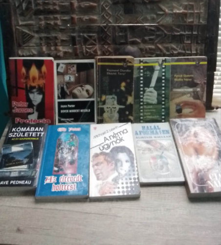 Peter James, Dave Pedneau, Ellis Peters, Joyce Porter, Philip Agee, ...és még sokan mások: Krimi szerelmesei könyvcsomag (10db) Prófécia, Kómában született, Az eltévedt holttest, Dover mindent megold, A néma ügynök, Halál a forma-1-en, Halál a filmkockán, Elkéstél Terry!, Halálos hajsza, CIA napló antikvár