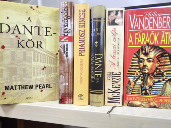 Matthew Pearl, Ian Caldwell & Dustin Thomason, Philipp Vandenberg, Giulio Leoni, Keira McKenzie: 6db regény KÖNYVMENTŐ AJÁNLAT: A Dante-kör+ Négyszögelés+ Priamosz kincse+ Dante és a halál mozaikja+ A bosszú csókja+ A fáraók átka antikvár
