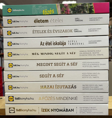 Mautner Zsófi, Széll Tamás: 10 db. Lidl szakácskönyv:Ízek nyomában, A főzés mindenkié, Hazai ízutazás, Segít a séf, Megint segít a séf, Még mindig segít a séf, Az étel iskolája, Ételek és évszakok, Életem ételei, Örömfőzés antikvár