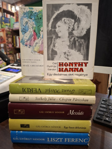 Franz Werfel, Székely Júlia, Gál György Sándor, Somogyi Vilmos: 7 életrajzi kötet, KÖNYVMENTŐ AJÁNLAT: Verdi, Chopin Párizsban, Messiás, Egy faun délutánja, Mesél a bécsi erdő, Liszt Ferenc életének regénye, Honthy Hanna antikvár