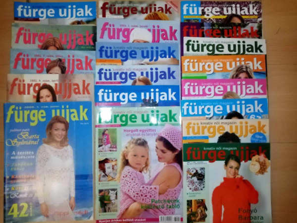 Fürge Ujjak: (19 db) Fürge Ujjak kreatív női magazincsomag a 2000-es évekből: Hippi módi / Divat a színpadon / Divat nemcsak nőknek / Horgolóiskola / Dúsan síszített kötött női pulóverek / dekoratív pulóverek / Úrihímzés / A klasszikustól a hóbortosig / És még sok más antikvár