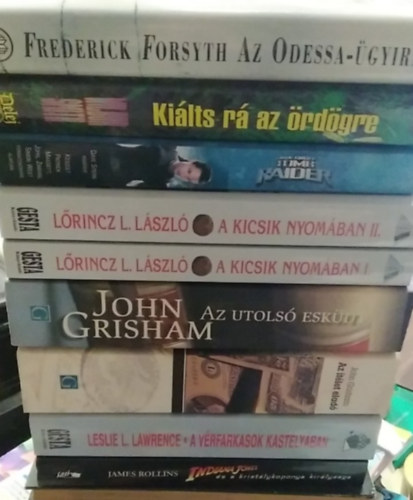 Frederick Forsyth, Wilbur Smith, Dave Stern, Lőrinc L. László, John Grisham, James Rollins, Leslie L. Lawrence: 8 db KÖNYVMENTŐ AJÁNLAT, kaland, krimi: Indiana Jones és a kristálykoponya királysága+ A vérfarkasok kastélyában+ Az ítélet eladó+ Az utolsó esküdt+ A Kicsik nyomában I-II.+ Lara Croft - Tomb Raider+ Kiálts rás az ördögre+ Az Odessa-ügyirat antikvár