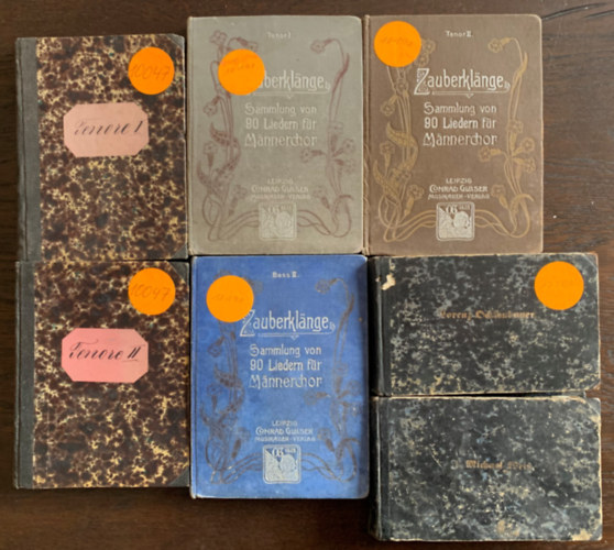 8 kötet 19. századi gót betűs kottás daloskönyv egyben - Regensburger Liederkranz Bass 1-2. + Zauberklänge - Sammlung von 90 Liedern för Männerchor Tenor 1-2. + Bass 2. + Gesänge der Augsburger Liedertafel Tenor 1-2. antikvár