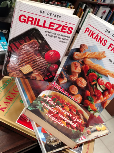 KÖNYVMENTŐ AJÁNLAT, 5 DB. SZAKÁCSKÖNYVEK, Pikáns falatok ízletesen és ropogósan, Grillezés, Ragyogó szakácskönyv, Az év 100 legjobb receptje, A legízletesebb karácsonyi receptek antikvár