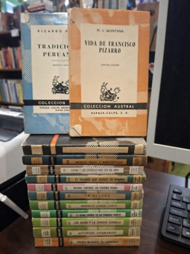 Ricardo Palma, M. J. Quintana, Cristóbal Colón, Luis Gonzalez Obregon, Antonio Garcia y Bellido, Alberto De Chamisso, Ramón de Campoamor, J. A. De Zunzunegui, Guillermo Díaz-Plaja, Ramón Menéndez Pidal, Lino Novás Calvo: 13 db spanyol nyelvű regény a Coleccion Austral sorozatból, KÖNYVMENTŐ AJÁNLAT: Tradiciones Peruanas, Vida de Francisco Pizarro, Los Cuatro Viajes Del Almirante Y Su Testamento, Mexico Viejo Y Anecdotico, Espana y Los Espanoles Hace Dos Mil Anos, antikvár