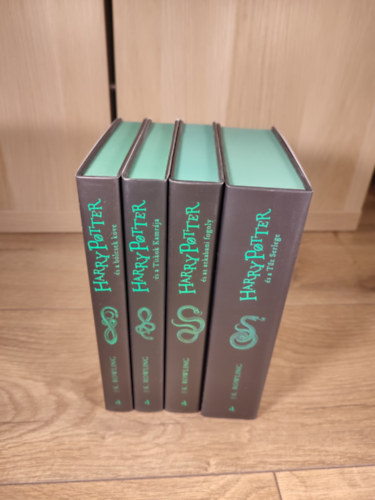 Harry Potter Jubileumi kiadás - Mardekár 1-4.: Harry Potter és a bölcsek köve + Harry Potter és a titkok kamrája + Harry Potter és az azkabani fogoly + Harry Potter és a Tűz Serlege antikvár