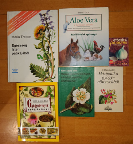 Maria Treben, Dr. Oláh Andor, Varró Aladár Béla, David Urch: 6 kiadvány az egészséges táplálkozásról természetgyógyászatról: Gyógyít a fokhagyma, Házipatika gyógynövényekből, Magyar főszeres növények termelése, gyűjtése, alkalmazása, Gyógynövények gyógyhatásai, Aloe Vera, Egészség Isten patikájából antikvár