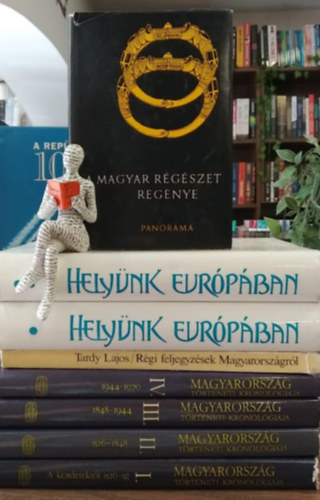 Tardy Lajos, Benda Kálmán (főszerk.): 4 mű nyolc kötetben, KÖNYVMENTŐ AJÁNLAT, magyar történelem: Magyarország történeti kronológiája I-IV. +Régi feljegyzések Magyarországról +Helyünk Európában I-II. +A magyar régészet regénye antikvár