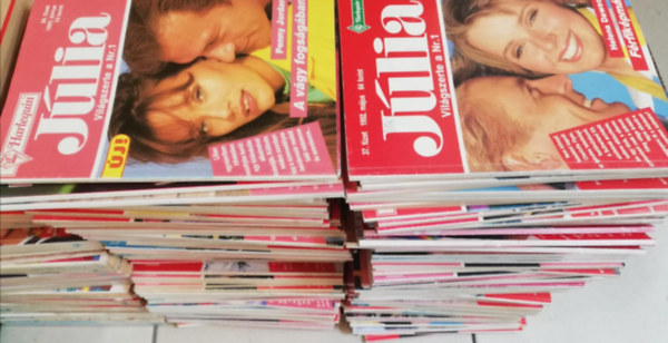 Harlequin: 194 db Júlia romantikus füzet antikvár