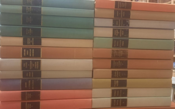 Heinrich Mann, Nathaniel Hawthorne, Prosper Mérimée, Dino Buzzati, Émile Zola, Victor Hugo, Henryk Sienkiewicz, Mark Twain, Nyikolaj Leszkov, Alexandre Dumas, Alekszandr Kuprin, Miloslav Krleza, Martin Andersen Nexö, Walter Scott, Fontane Effi Briest, Swift Jonathan: 23 db Világirodalom remekei : Úr és kutya - IV. Henrik ( I.-IV.) - A hétormú ház - Szent Bertalan éjszakája - A tatárpuszta, Egy szerelem története - Párizs gyomra - A tenger munkásai - Tűzzel-vassal(I-II) - Egy jenki Arthur király udvarában antikvár