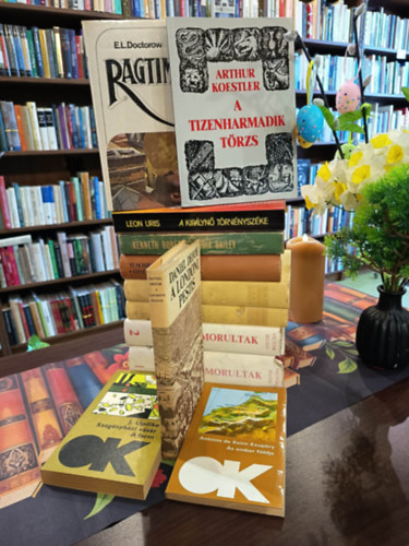 Wladyslaw Reymont, Victor Hugo, William Somerset Maugham, Kenneth Roberts, Uris Leon, Antoine de Saint-Exupéry, John Updike, E. L. Doctorow, Daniel Defoe, Arthur Koestler: Világirodalmi könyvcsomag 10 darabos KÖNYVMENTŐ AJÁNLAT: Parasztok I-II., A nyomorultak I-II., Örök szolgaság, Lydia Bailey, A királynő törvényszéke, Az ember földje, Szegényházi vásár-A farm, Ragtime, A londoni pestis, A tizenharmadik törzs antikvár