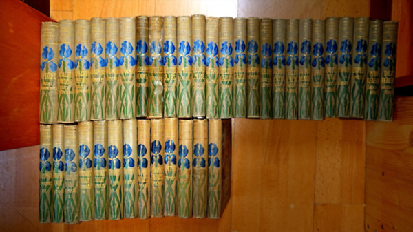 Petőfi Sándor, Kisfaludy Sándor, Shakespere, Moliere, Tóth Kálmán, Berzsenyi Dániel, Friedrich Schiller, Kossuth Lajos, Homérosz, Madách Imre, Tóth Ede, Kisfaludy Károly, Heinrich Heine, Kazinczy Ferenc, Kölcsey Ferenc, Leopardi, Musset, Reviczky Gyula, Firdúszi, Mikes Kelemen, Deák Ferencz, Vörösmarty Mihály, Byron, Goethe, Bajza József: 38 kötet a Remekírók Képes Könyvtára című sorozatból: Petőfi összes költeményei, Kisfaludy Sándor összes költeményei I-II., Shakespere remekei, Moliére remekei, Tóth Kálmán válogatott versei (az összes cím a leírásban olvasható) antikvár