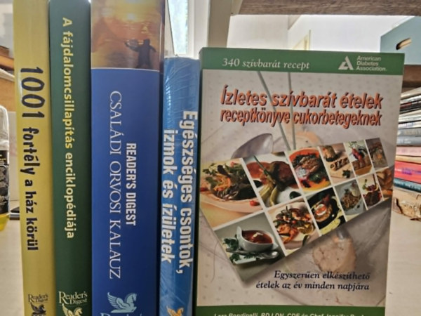 Reader's Digest Association: 5db album: 1001 fortély a ház körül+ A fájdalomcsillapítás enciklopédiája+ Családi orvosi kalauz+ Egészséges csontok, izmok és izületek+ Ízletes szívbarát ételek antikvár
