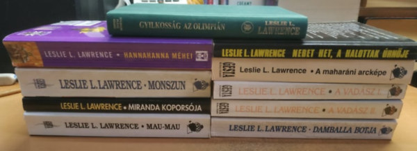 Leslie L. Lawrence: 10 db Leslie L. Lawrence: A maharáni arcképe; A vadász I.-II.; Damballa botja: A vudu gyilkosságok; Gyilkosság az Olimpián; Hannahanna méhei; Mau-Mau; Miranda koporsója; Monszun; Nebet Het, a halottak úrnője (9 regény, 10 kötetben) antikvár