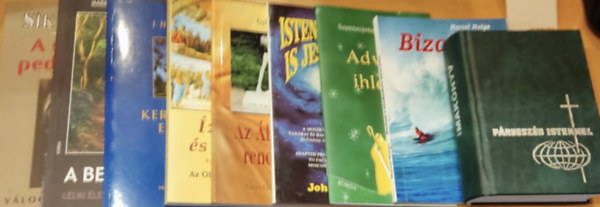 Szentmártoni Mihály, Dr. Török József, John Maisel, Kindelmann Győző, Marcel Malgo, Marilyn Norquist Gustin, J.H.H. Weiler, Gyökössy Endre, Sík Sándor: 4 db kereszténység: Párbeszéd Istennel; Adventi ihletek; Isten-e Jézus?; Ízleljétek és lássátok; Bizalom; A benső út; Keresztény Európa; Az Áldott Orvos rendelőjében; A szeretet pedagógiája antikvár