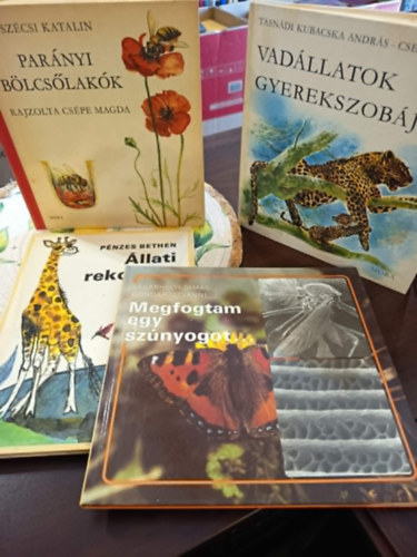 Vásárhelyi-Gondár, Pénzes Bethlen, Tasnádi-Csergezán, Szécsi Katalin: Gyerek ismeretterjesztő könyvek 4 darabos csomag: Megfogtam egy szúnyogot., Állati rekordok, Vadállatok gyerekszobája, Parányi bölcsőlakók antikvár