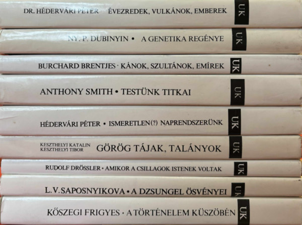 9 db könyv Univerzum könyvtár sorozatból antikvár