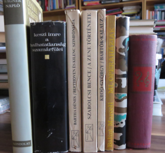 Keszi Imre, Cosima Wagner, Bartha Dénes, Szabolcsi Bence, Kroó György, Bálint Marcell, Ormay Imre: 8 db zenei témájú könyv: Cosima Wagner, A halhatatlanság szamárfülei, Beethoven és kilenc szimfóniája, A zene története, Bartók-kalauz, Mi, operaháziak, Botrány az Operában, Zenei kistükör) antikvár
