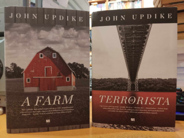 John Updike: 2 db John Updike: A farm + A terrorista antikvár