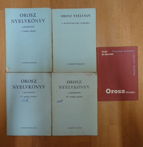 Deák-Dr. Horváth: 5 orosz nyelvtankönyv: Orosz társalgás, Orosz nyelvtan aközépiskolák számára, Orosz nyelvkönyv a gimnáziumok I. osztálya számára, Orosz nyelvkönyv a gimnáziumok II. osztálya számára, Orosz nyelvkönyv a gimnáziumok IV. osztálya számára antikvár