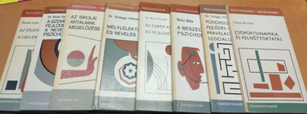 Tobias Brocher, Büky Béla, Dr. Szilágyi Vilmos, Dr. Buda Béla, Dr. Kiss Tihamér, Kardos Lajos: 8 db Pszichológia: A beszédtanítás pszichológiája; A személyiségfejlődés és a nevelés szociálpszichológiája; Az énkép kialakulása és fejlődése; Az érzékeléstől a cselekvésig; könyv