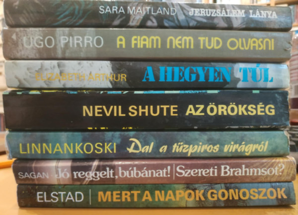 Sara Maitland, Nevil Shute, Anne Karin Elstad, Ugo Pirro, Johannes Linnankoski, Francoise Sagan, Elizabeth Arthur: 7 db Femina regény: A fiam nem tud olvasni; A hegyen túl; Az örökség; Dal a tűzpiros virágról; Jeruzsálem lánya; Jó reggelt, búbánat! / Szereti Brahmsot?; Mert a napok gonoszok antikvár