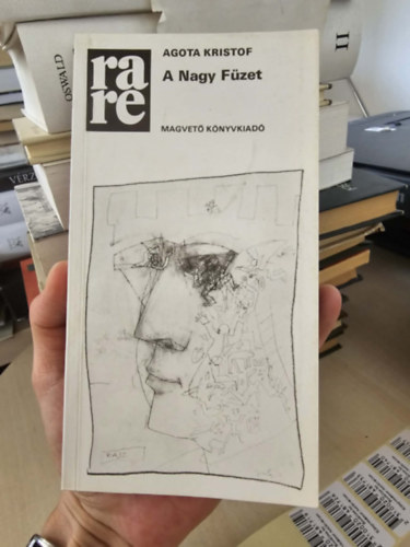 Agota Kristof: A Nagy Füzet - DEDIKÁLT PÉLDÁNY! - Dedikált antikvár