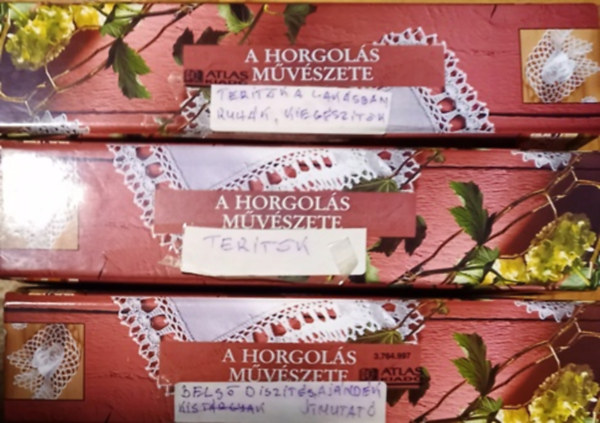 A horgolás művészete (3 gyűrűs mappában - nem teljes) antikvár