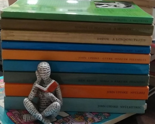 John Updike, Ken Kesey, A. Moravia, Romain Gary, Defoe, Simone de Beauvoir: 9 db-os KÖNYVMENTŐ AJÁNLAT, világirodalom: A megvetés+ A megtört asszony+ A londoni pestis+ Lady L.+ Gyere hozzám feleségül+ Az unalom+ Száll a kakukk fészkére+ Nyúlháj+ Nyúlketrec antikvár