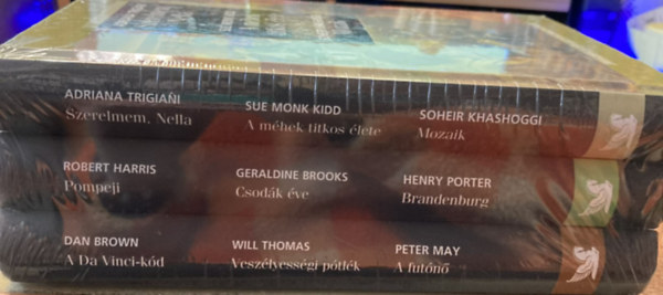 Adriana Trigiani, Sue Monk Kidd, Soheir Khashoggi, Robert Harris, Geraldine Brooks, Henry Porter, Dan Brown, Will Thomas, Peter May: 3 db Reader's Digest Sikerkönyvek könyvcsomag antikvár