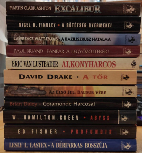 Martin Clark Ashton, Nigel  D. Findley, Lawrence Watt-Evans, Paul Briand, Eric Van Lustbader, David Drake, Brian Daley, W. Hamilton Green, Ed Fisher, Lesly L. Lastex, William Buxton: 11 db Fantasy kaland: Excalibur; A sötétség gyermekei; A baziliszkusz hatalma; Fanfár a legyőzöttekért; Alkonyharcos; A tőr; Az első jel: Baldur vére; Coramonde Harcosai; Abyss; Profundis; A dérfarkas bosszúja antikvár