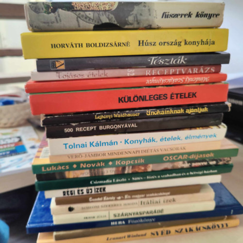 Horváth Boldizsárné, Romváry Vilmos, Frank Júlia, Simeoni Szekeres Magda, Lukács-Novák-Kopcsik, Csizmadia László, Verő Juli-Jámbor Zsóka, Tolnai Kálmán, Lejtényi-Waldhauser: 20db szakácskönyv KÖNYVMENTŐ AJÁNLAT: Svéd szakácskönyv, Grill ABC, Hera fözőkönyv, Szárnyasparádé, Itáliai ízek, Kis magyar szakácskönyv, Régi és új ízek, Sütés-főzés a szabadban és a hétvégi házban, A világ ételcsodái, Mindenki szakácskönyve, Tészták, antikvár