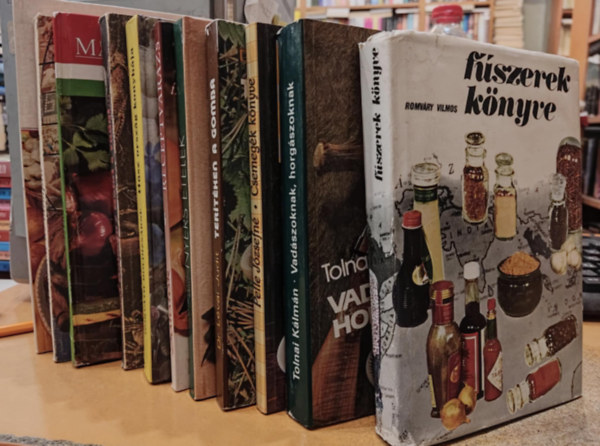 Romváry Vilmos, Tolnai Kálmán, Horváth Ildikó -Szabó Sándorné, Pelle Józsefné, Marga Zobel, Horst Weibelzahl, Lisa Mrose, Dr. Lévai Judit, Szabó Margit, Dávid Sándor, Kurucz Antal, Lukács István: 11 db Szakácskönyv: 104 híres magyar recept; Húsz ország konyhája; Terítéken az olimpia; Magyar ételek (Grillek és egytálételek); Terítéken a gomba; Nyers ételek; Csemegék könyve; Saláták (Receptvarázs); Vadászoknak, horgászoknak; Halat s vadat... antikvár