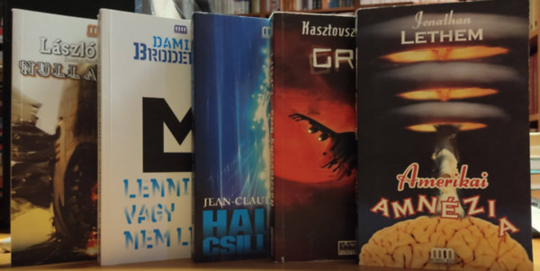 Damien Broderick, Jean-Claude Dunyach, Jonathan Lethem, László Zoltán, Kasztovszky Béla: 5 db Galaktika kötet: Amerikai amnézia; Grin; Halott csillagok; Lenni vagy nem lenni; Nulla pont antikvár