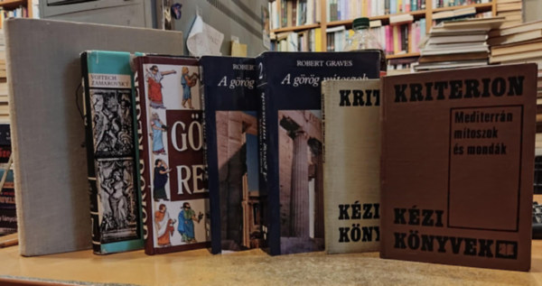 George Cox, Szabó György, Vojtech Zamarovsky, Robert Graves, Trencsényi-Waldapfel Imre: 7 db Mítosz: Mediterrán mítoszok és mondák; Európai mítoszok és mondák; A görög mítoszok 1-2. (I-II.); Istenek és hősök a görög-római mondavilágban; Mitológia; Görög regék antikvár