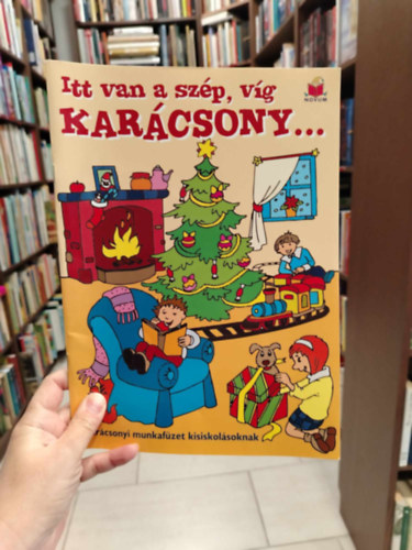 ITT VAN A SZÉP, VÍG KARÁCSONY antikvár