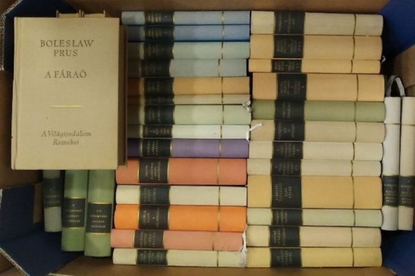 Jack London, George Eliot, Walter Scott, Stendhal, Capek, R. Martin du Gard, Thomas Mann, H. Balzac, Guy De Maupassant, A. Tolsztoj, Dosztojevszkij, Hawthorne, Zola, Prus, Sienkiewicz,  Cervantes, Victor Hugo: 26 db-os KÖNYVMENTŐ AJÁNLAT, próza: Az éneklő kutya/A fehér csend+ Ivanhoe+ A pármai kolostor+ Elbeszélések (Capek)+ A Thibault család I-III.+ A Buddenbrook ház+ Komornyikné őnagysága+ Első Péter+ Bűn és bűnhődés+ A skarlát betű+ Párizs+ A fáraó+ antikvár