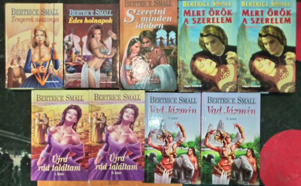 Bertrice Small: Teljes O'Malley Saga (9 kötetben): Tengerek asszonya / Édes holnapok / Szeretni minden időben / Mert örök a szerelem I-II. / Újra rád találtam I-II. / Vad Jázmin I-II. antikvár