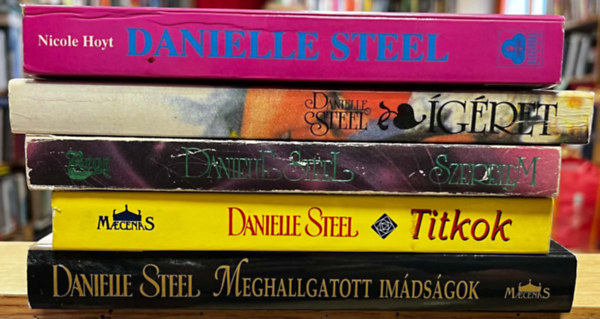 Danielle Steel, Nicole Hoyt: 5 db Danielle Steel könyv: Danielle Steel, Ígéret, Szerelem, Titkok, Meghallgatott imádságok antikvár