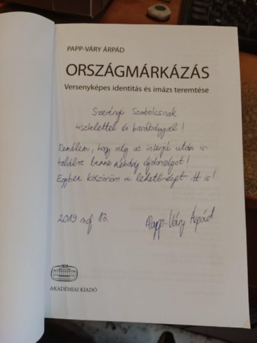 Papp-Váry Árpád: Országmárkázás - Dedikált antikvár