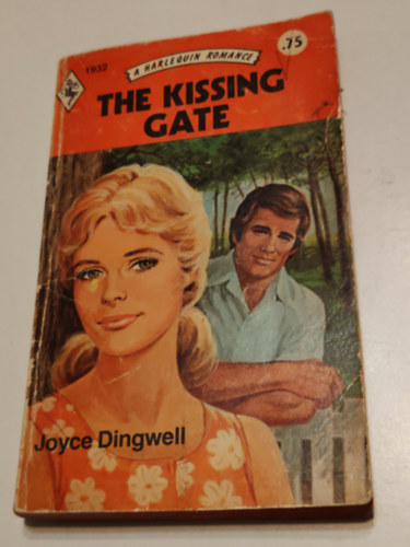 Joyce Dingwell: The kissing gate antikvár