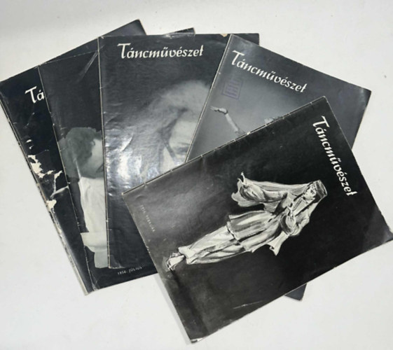 5 DB TÁNCMŰVÉSZET FOLYÓIRAT: 1. 1956. JÚLIUS VI. ÉVFOLYAM 2. SZÁM 2. 1956. JÚLIUS VI. ÉVFOLYAM 3. SZÁM 3. 1956. JÚLIUS VI. ÉVFOLYAM 4. SZÁM 4. 1956. JÚLIUS VI. ÉVFOLYAM 7. SZÁM 5. 1956. JÚLIUS VI. ÉVFOLYAM 8. SZÁM antikvár