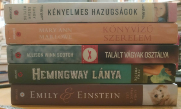 Allison Winn Scotch, Erika Robuck, Linda Francis Lee, Mary Ann Marlowe, Randy Susan Meyers: 5 db romantikus: Emily & Einstein + Hemingway lánya + Kényelmes hazugságok + Könyvízű szerelem + Talált vágyak osztálya antikvár