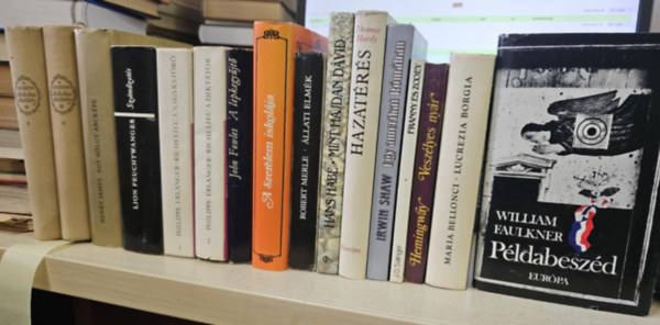 Charles Dickens, Henry James, Philippe Erlanger, Lion Feuchtwagner, Fritz dr. Kahn, John Fowles, Thomas Hardy, Hans Habe, Robert Merle, Maria Bellonci, Ernest Hemingway, J. D. Salinger, Irwin Shaw, William Faulkner: 14db világirodalmi mű, KÖNYVMENTŐ AJÁNLAT: Nicholas Nickleby I-II+ Egy hölgy arcképe+ Richelieu I-II+ Száműzetés+ A szerelem iskolája+ A lepkegyűjtő+ Hazatérés+ Mint hajdan Dávid+ Állati elmék+ Lucrezia Borgia+ Veszélyes nyár+ Franny és Zooey+ Pédabeszéd+ antikvár