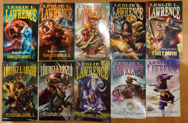 Leslie L. Lawrence: 10 kötet Leslie L. Lawrence-től: Nyomasztó örökség I-II., A kútba rejtett szobor kolostoraa I-II., A múlt árnyai, Felhőharcosok I-II., Szemirámisz elefántjai, Matrojska és az őrült szerzetes I-II. antikvár