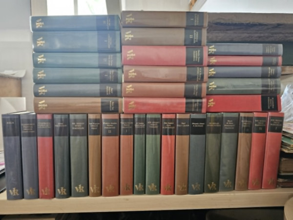 August Strindberg, Walter Scott, William Makepeace Thackeray, Charlotte Brontë, Charles de Coster, Luís de Camoes, Gustave Flaubert, Prosper Mérimée, Károlyi Gáspár ford., Corneille-Racine, Nathaniel Hawthorne, Ivan Turgenyev, Wladyslav Stanislav Reymont, Jens Peter Jacobsen, John Steinbeck, Nikolai Gogol, Alessandro Manzoni, Honoré de Balzac, Victor Hugo, Giuseppe Tomasi Di Lampedusa, Henry Fielding, Theodore Dreiser: 30db Világirodalom klasszikusai sorozatból: Drámák+ Waverley+ Hiúság vására+ Jane Eyre+ Thyl Ulenspiegel+ A lusiadák+ Bovaryné+ Regények és elbeszélések+ Klasszikus francia kisregények+ Biblia - Válogatás a Vizsolyi Bibliából+ Klasszikus francia drámák+ antikvár